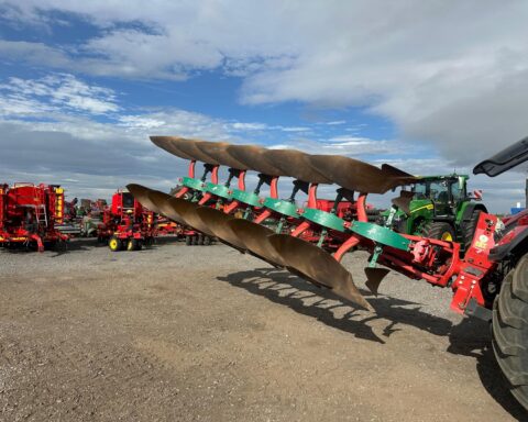 Kverneland 2500S  I-Plough 6f