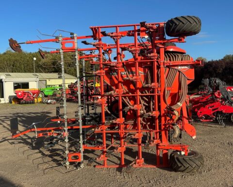 Kuhn Megant 602R
