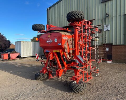 Kuhn Megant 602R