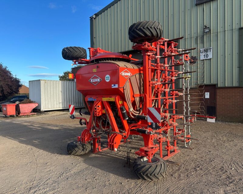 Kuhn Megant 602R