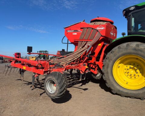 Kuhn Megant 602R