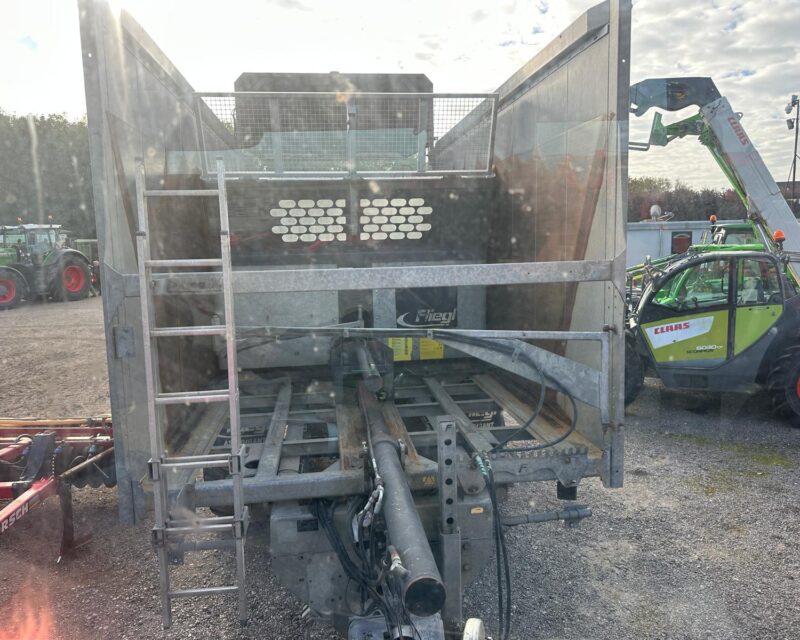 Fliegl  Gigant ASW261