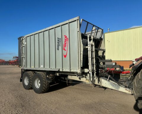 Fliegl  Gigant ASW261
