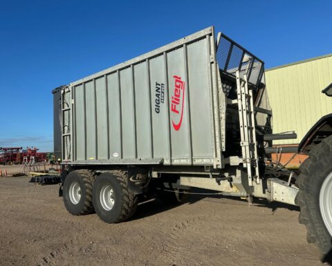 Fliegl  Gigant ASW261