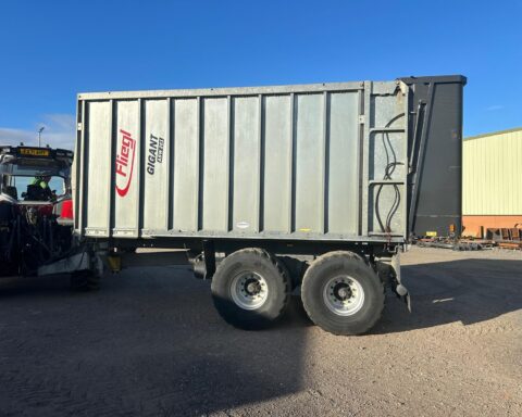 Fliegl  Gigant ASW261