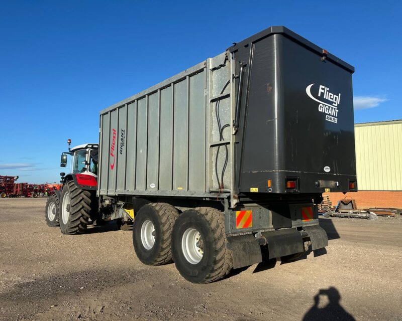 Fliegl  Gigant ASW261