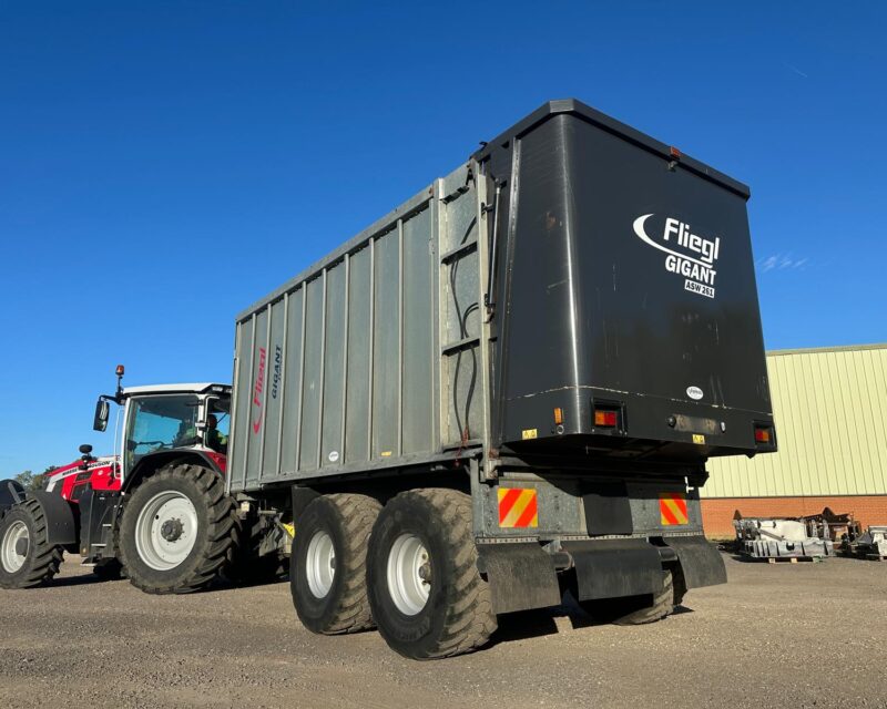 Fliegl  Gigant ASW261