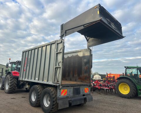 Fliegl  Gigant ASW261