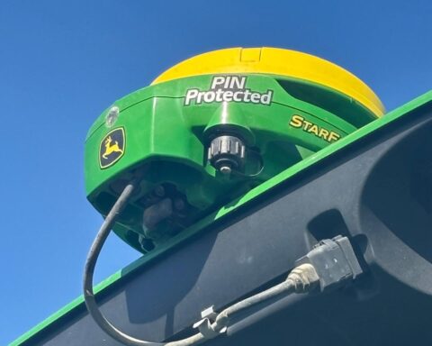 John Deere 6R 215