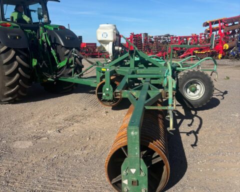 Cousins 9.14m Contour rolls