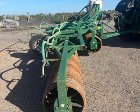 Cousins 9.14m Contour rolls