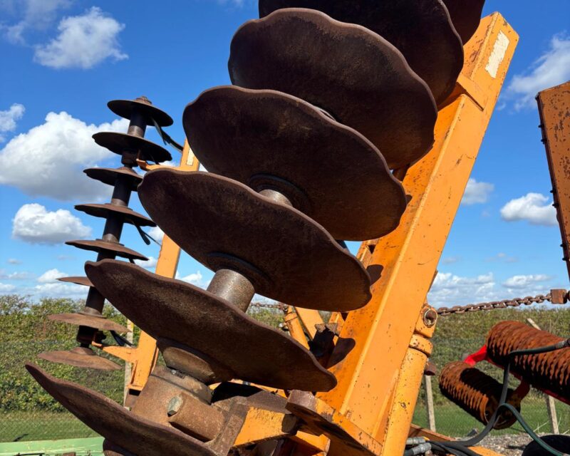 Simba Series 23C / 5.4m disc harrows