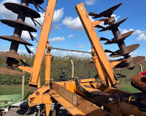 Simba Series 23C / 5.4m disc harrows