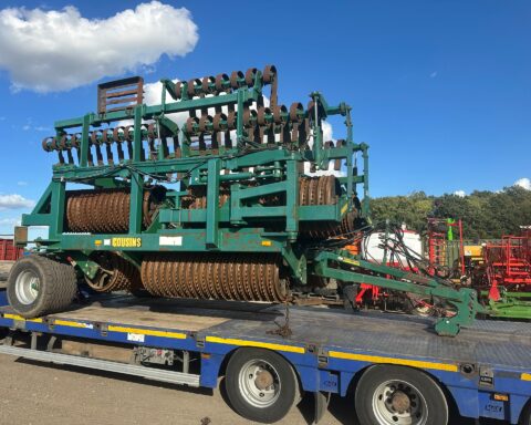 Cousins 12.4m Contour HD HZ rolls