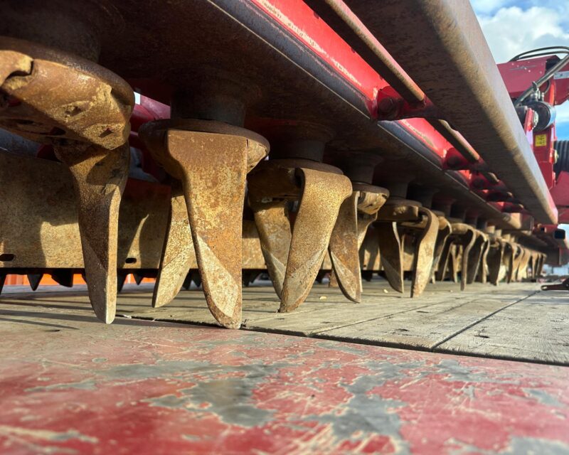 Kverneland NG-H 101 F30 6m power harrow