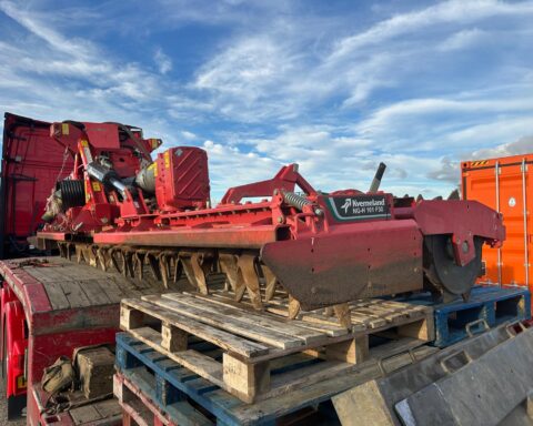Kverneland NG-H 101 F30 6m power harrow