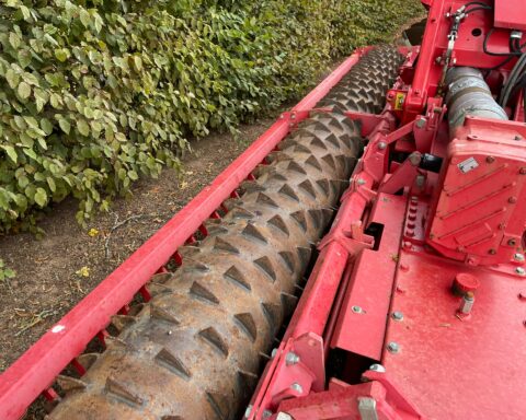 Kverneland NG-H 101 F30 6m power harrow