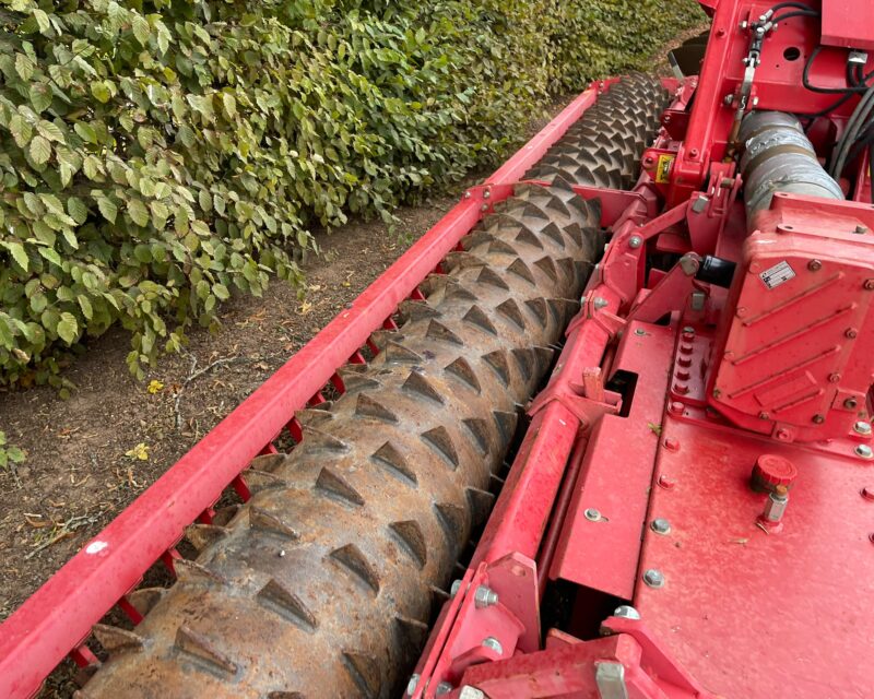Kverneland NG-H 101 F30 6m power harrow