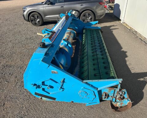 Shelbourne Reynolds 3.2m pick up header