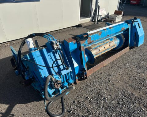 Shelbourne Reynolds 3.2m pick up header