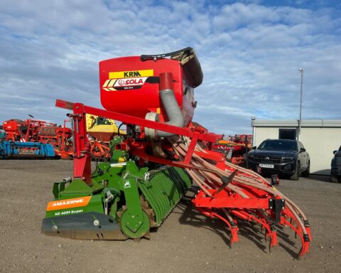 Amazone KE 4001 Super c/w KRM Sola tine drill