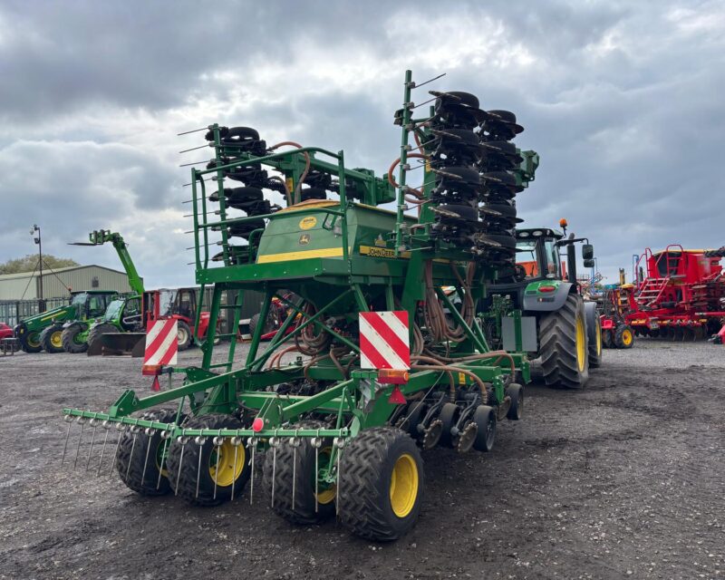 John Deere 750A