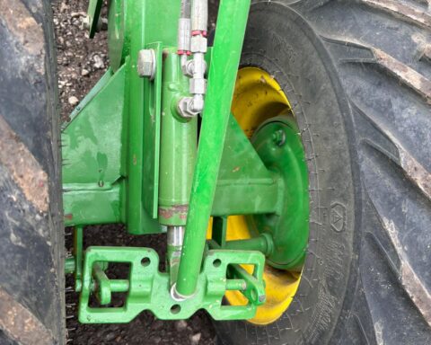 John Deere 750A