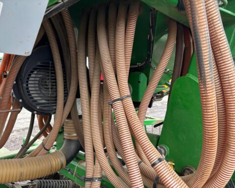 John Deere 750A