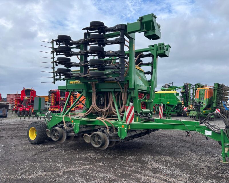 John Deere 750A