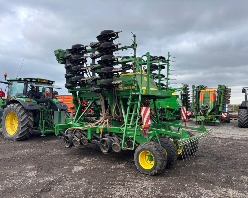 John Deere 750A