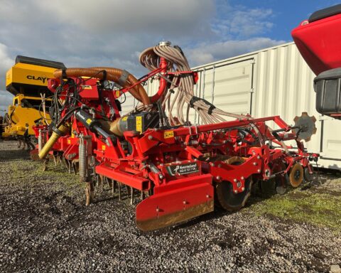 Kverneland NG-H 101 F30 / F-drill CB 4m combination