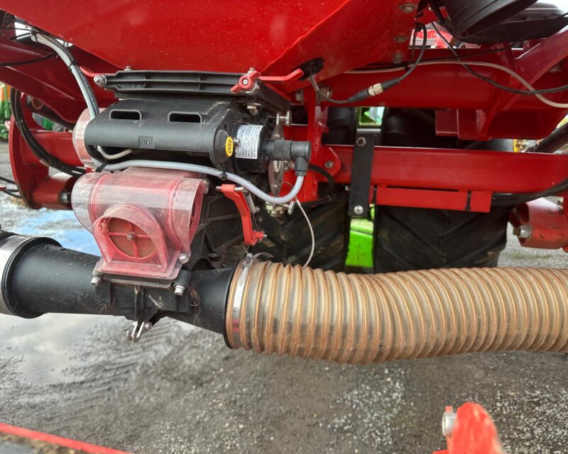 Kverneland NG-H 101 F30 / F-drill CB 4m combination