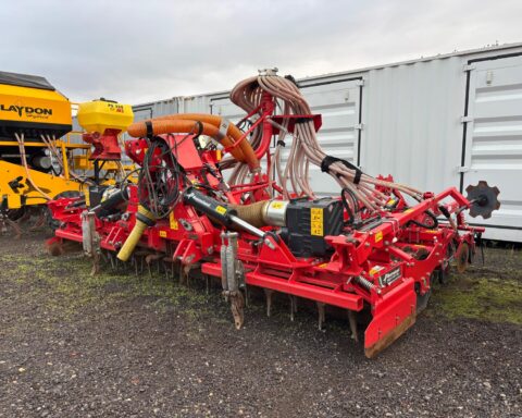 Kverneland NG-H 101 F30 / F-drill CB 4m combination