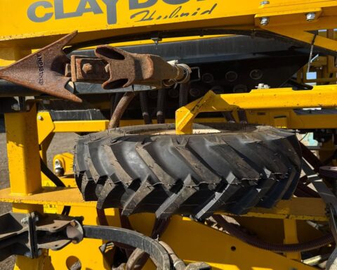 Claydon Hybrid 4m