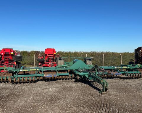 Cousins 12.4m Contour HD HZ rolls