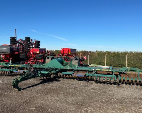 Cousins 12.4m Contour HD HZ rolls