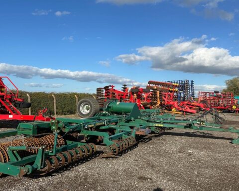 Cousins 12.4m Contour HD HZ rolls
