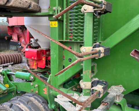 Amazone Cayena 6001