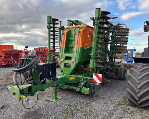 Amazone Cayena 6001