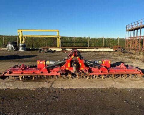 Kverneland NG-H 101 F30 6m power harrow