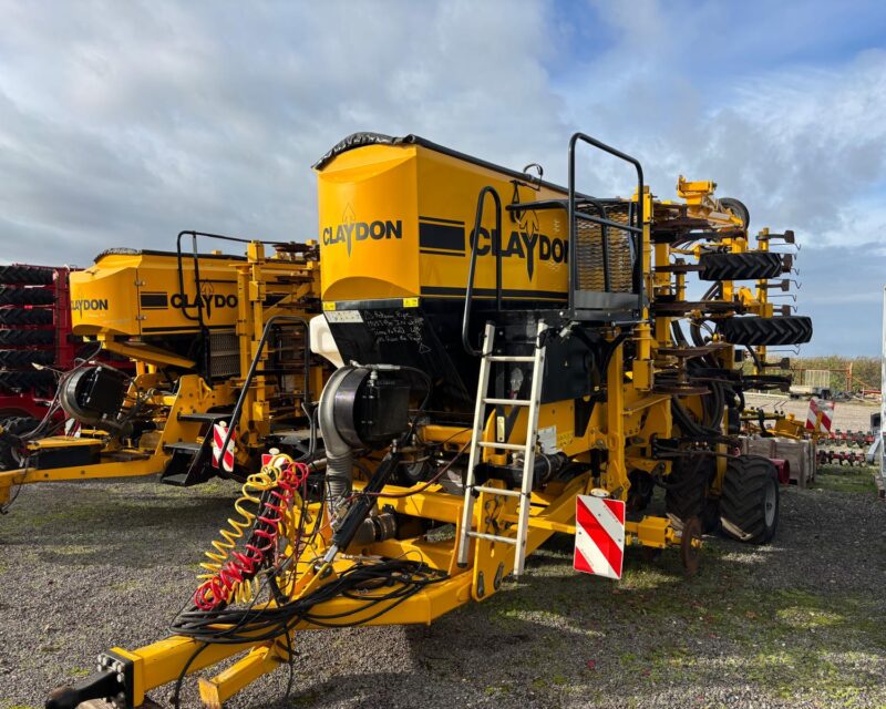 Claydon Trailed Hybrid 6m Grain & Fert