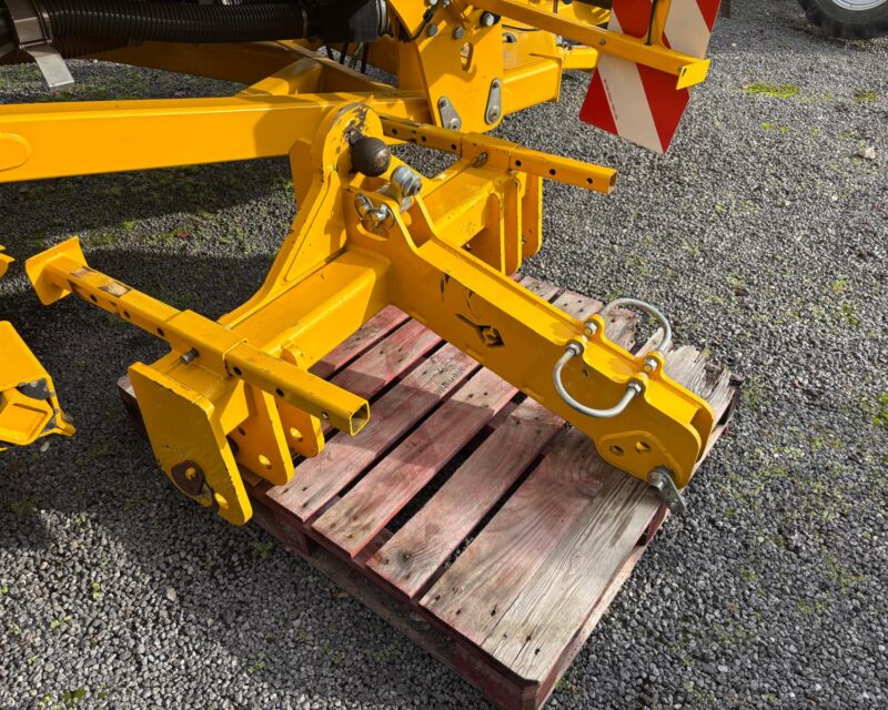 Claydon Trailed Hybrid 6m Grain & Fert