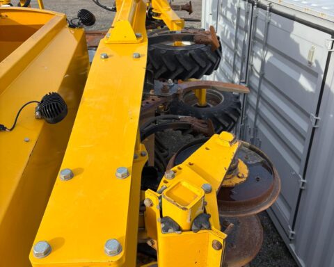 Claydon Trailed Hybrid 6m Grain & Fert