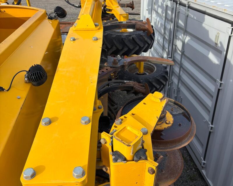 Claydon Trailed Hybrid 6m Grain & Fert