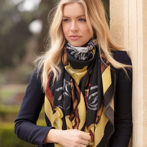 Liquorish & Gold Hold Your Horses Wool/Silk