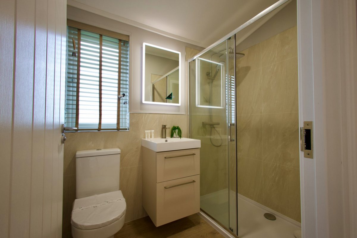LUSSO PARK HOME PROPERTY - CLEAR WATER ORIGINALS