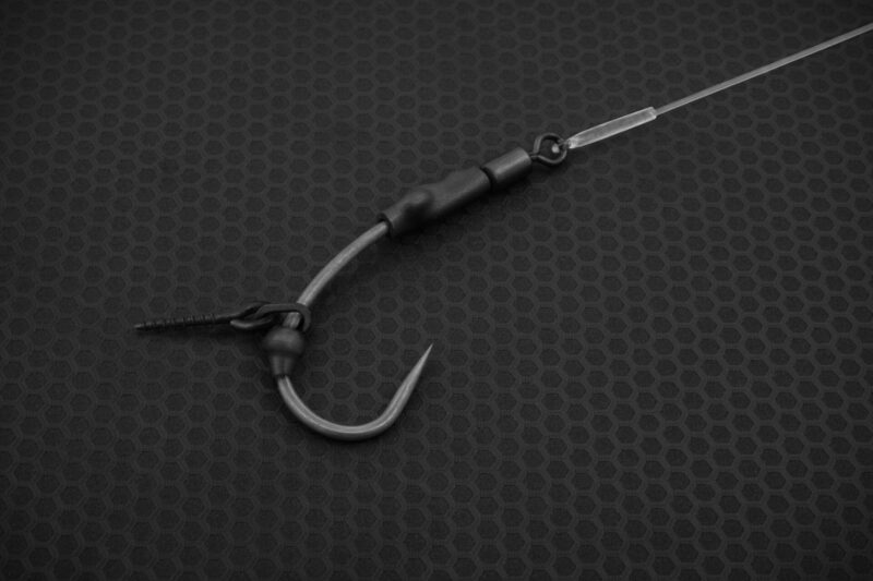Close Up Shot - Tidy Rig - Turbo German - 4 barbless - RESIST BEAD with BAIT SCREW