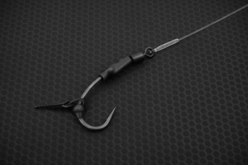 Close Up Shot - Tidy Rig - Turbo German - 6 Micro Barbed - RESIST BEAD with BAIT SCREW