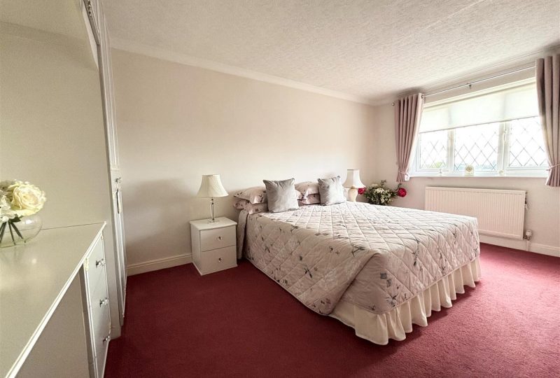 Lock Road, North Cotes, Grimsby, DN36