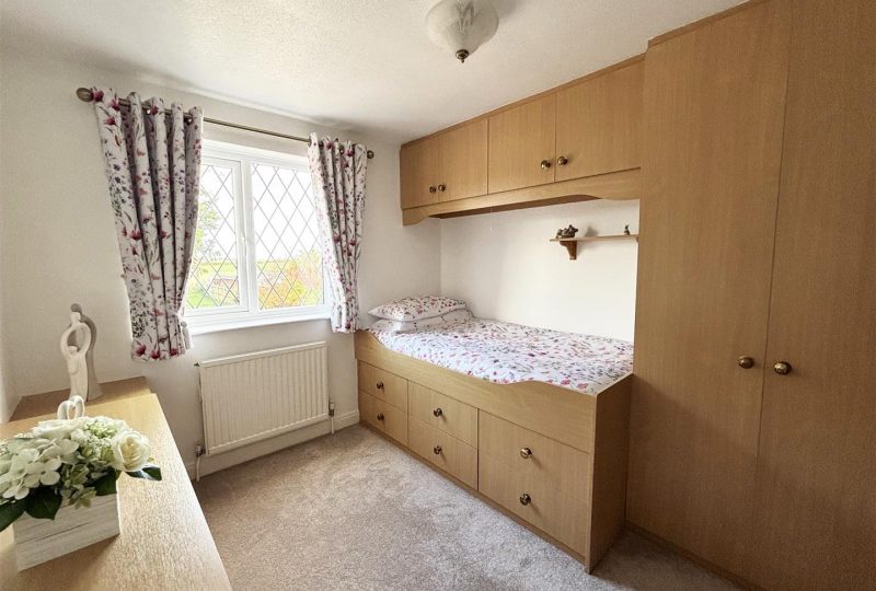 Lock Road, North Cotes, Grimsby, DN36